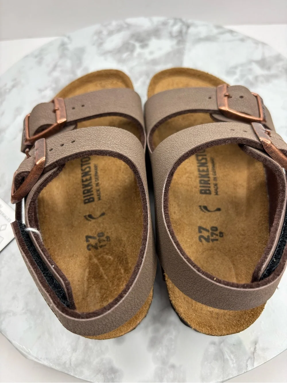 Size 10- Birkenstock Milano sandals in mocha kids 27Eur
